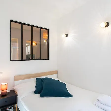 Apartament #16 1bdr Flower Market, Old Town, 1min Ac